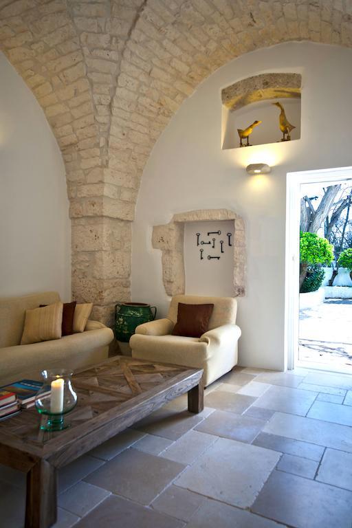 La Vecchia Tabaccheria B&B Остуни Экстерьер фото