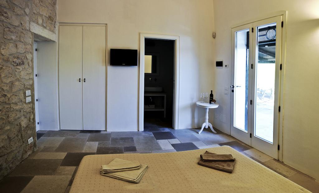 La Vecchia Tabaccheria B&B Остуни Номер фото